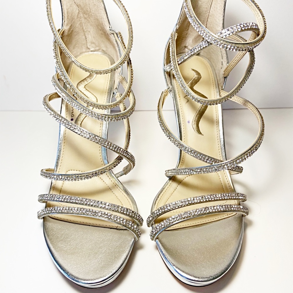 Nina Ryba Heel